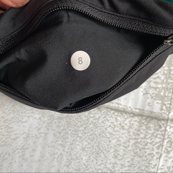 Lululemon Running Pants | EUC | Size 8 - Picture 4 of 10